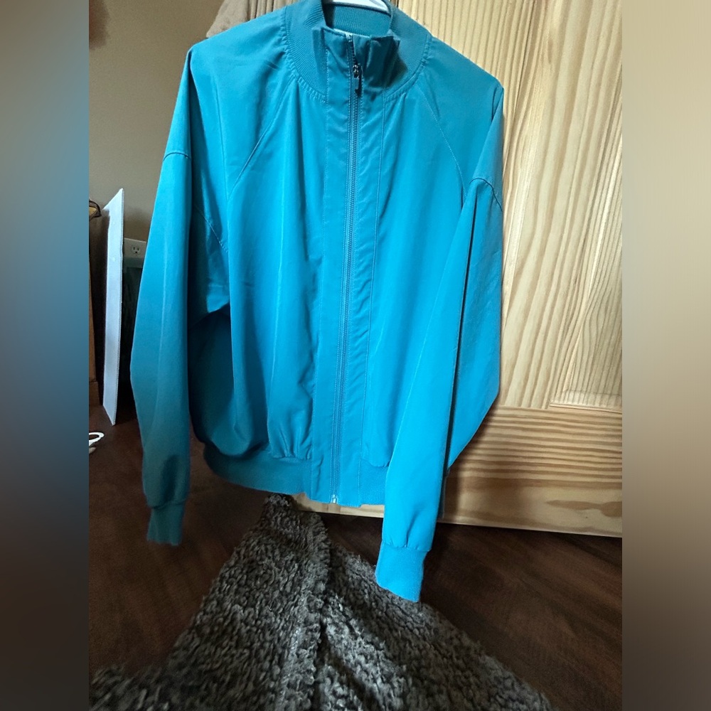 Teal active wear